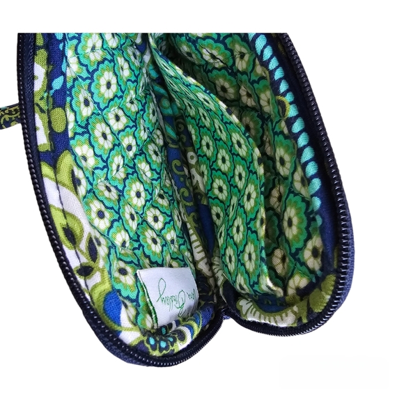 Vera Bradley Rhythm & Blues Coin Purse Wristlet - Picture 6 of 7